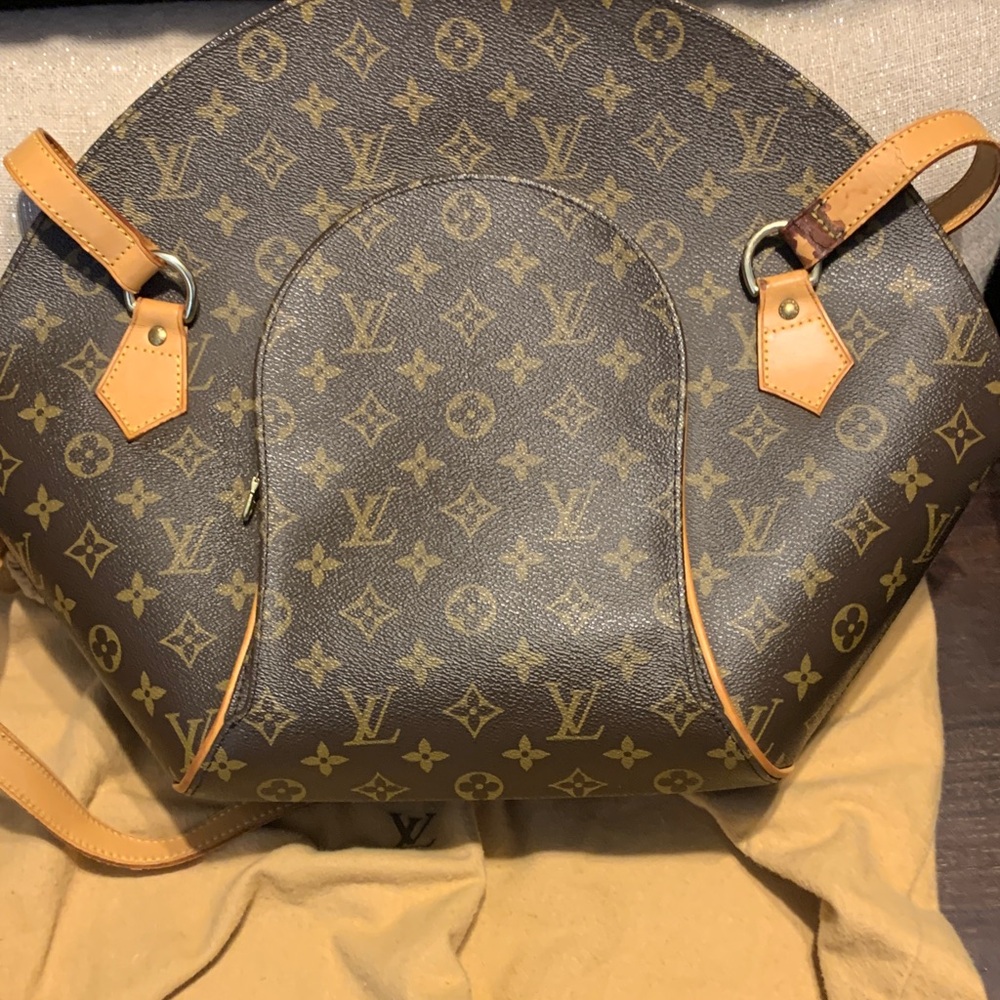 Louis Vuitton Monogram Brown Shoulder Bag - Picture 2 of 8